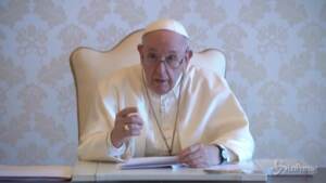 Papa: “Pandemia ha costretto anziani a solitudine”