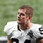 “Sono gay”, il coming out del giocatore della Nfl Carl Nassib