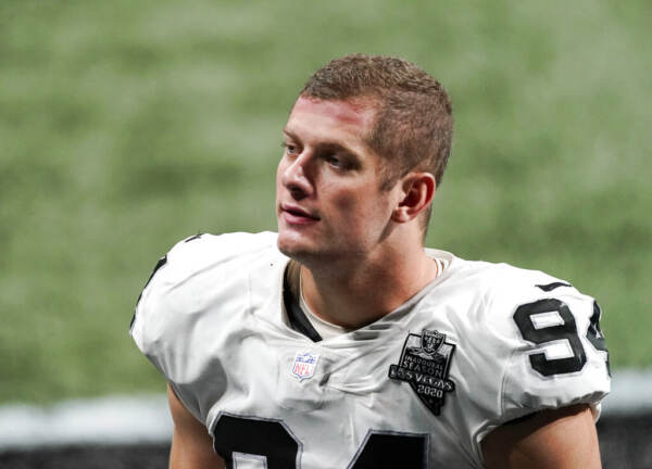 “Sono gay”, il coming out del giocatore della Nfl Carl Nassib
