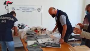 Torino, traffico internazionale di profumi falsi: 20 perquisizioni e 15 denunce