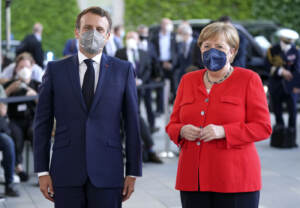 Berlino, la cancelliera Angela Merkel accoglie il presidente francese Emmanuel Macron