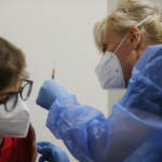 Covid, ministero Salute: “Aumento segnalazioni casi Delta. La prima dose di vaccino non copre da questa variante”