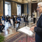 Covid, Mattarella: “La pandemia non è stata ancora sconfitta definitivamente, impegno dovrà proseguire”