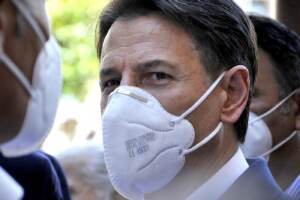 Giuseppe Conte in visita a Napoli