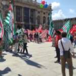 Manifestazioni sindacati, a Torino c’è anche Landini: “Bello riprendere voce nelle piazze”