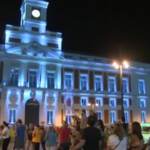 Spagna, addio alla mascherina all’aperto: festa per le strade di Madrid