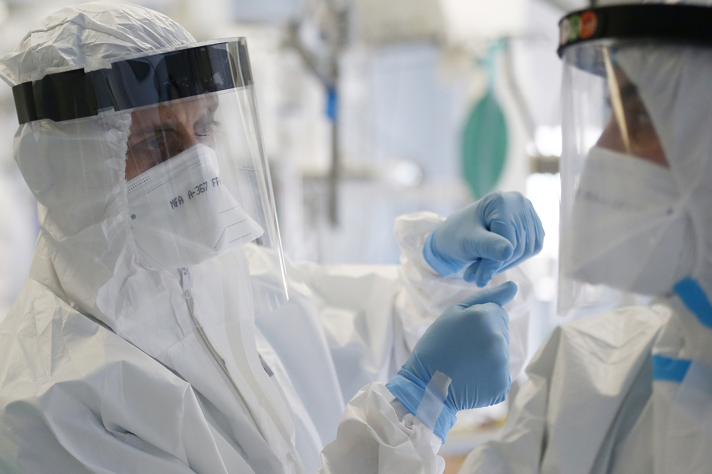 Covid, Iss: sale incidenza, Rt a 1,18 Covid, Iss: sale incidenza, Rt a 1,18