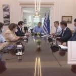 Covid, in Grecia credito di 150 euro agli under 26 per vaccinarsi