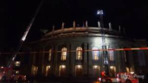 Tempesta nel sud della Germania, danneggiato il teatro dell’Opera a Stoccarda