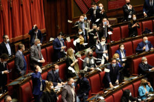 Camera dei Deputati - legge scostamento di bilancio