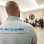 Nel carcere di Santa Maria Capua Vetere negate visite mediche ai detenuti