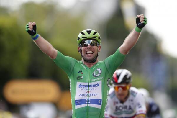 Tour de France, Cavendish fa il bis e si avvicina al mito Merckx