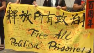 Hong Kong: 24 anni fa tornava alla Cina, proteste