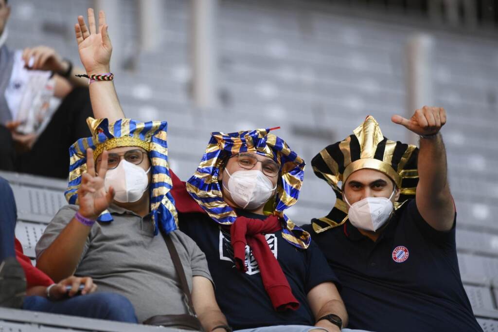 Galleria foto 'Euro 2020, Belgio-Italia: i giocatori in ginocchio contro il razzismo' - foto 7