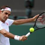 Tennis, Wimbledon: Federer ai quarti, Sonego travolto in 3 set