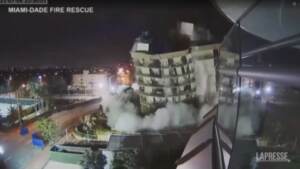 Usa, demoliti i resti del palazzo crollato a Miami