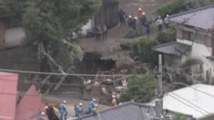 Giappone, continuano le ricerche dei dispersi dopo la frana ad Atami