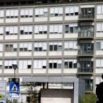 Papa operato al Gemelli, Bruni: “Il Santo Padre ha reagito bene”