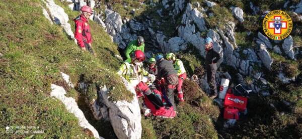 Pordenone, in salvo lo speleologo rimasto bloccato in grotta