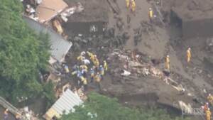 Giappone, continua la ricerca dei dispersi ad Atami