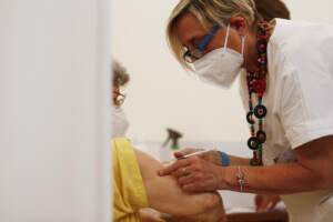 Roma, nuovo centro vaccinazioni: apre l'hub Sant'Egidio per i fragili e senza fissa dimora