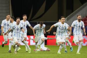 Copa America: Argentina in finale contro Brasile, Colombia ko ai rigori