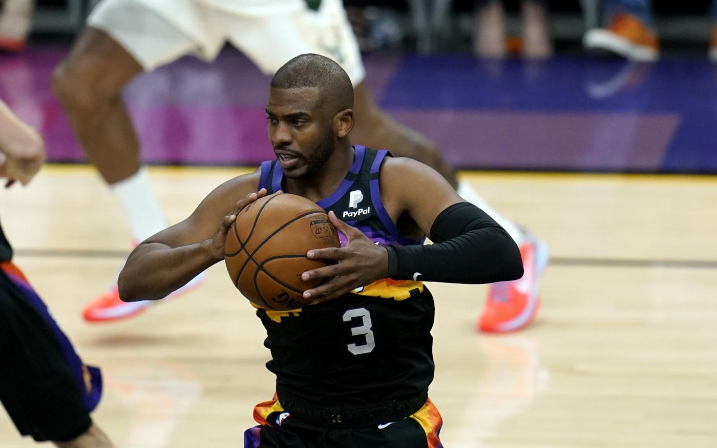 Finals Nba, la prima vittoria è dei Phoenix Suns. Chris Paul devastante