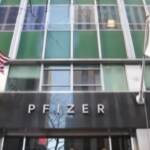 Covid, Pfizer pronta a richiesta per terza dose vaccino
