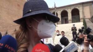 Funerali Carrà, Carlucci: “Ricordarla con il sorriso, simbolo emancipazione donna”