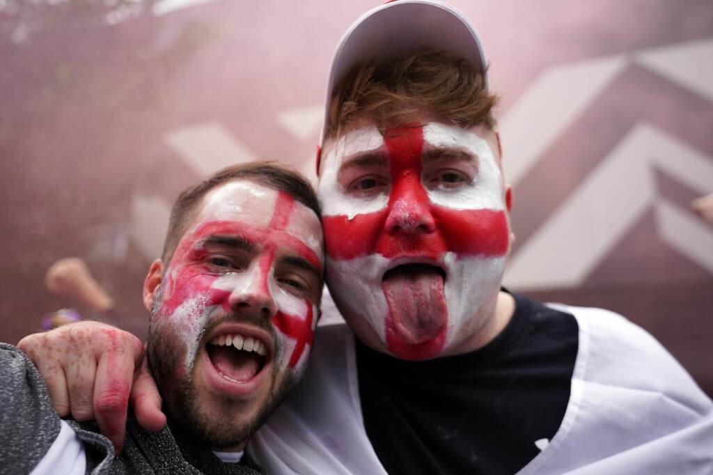 Galleria foto 'Euro 2020, Inghilterra-Italia: tifosi pronti per finalissima' - foto 9
