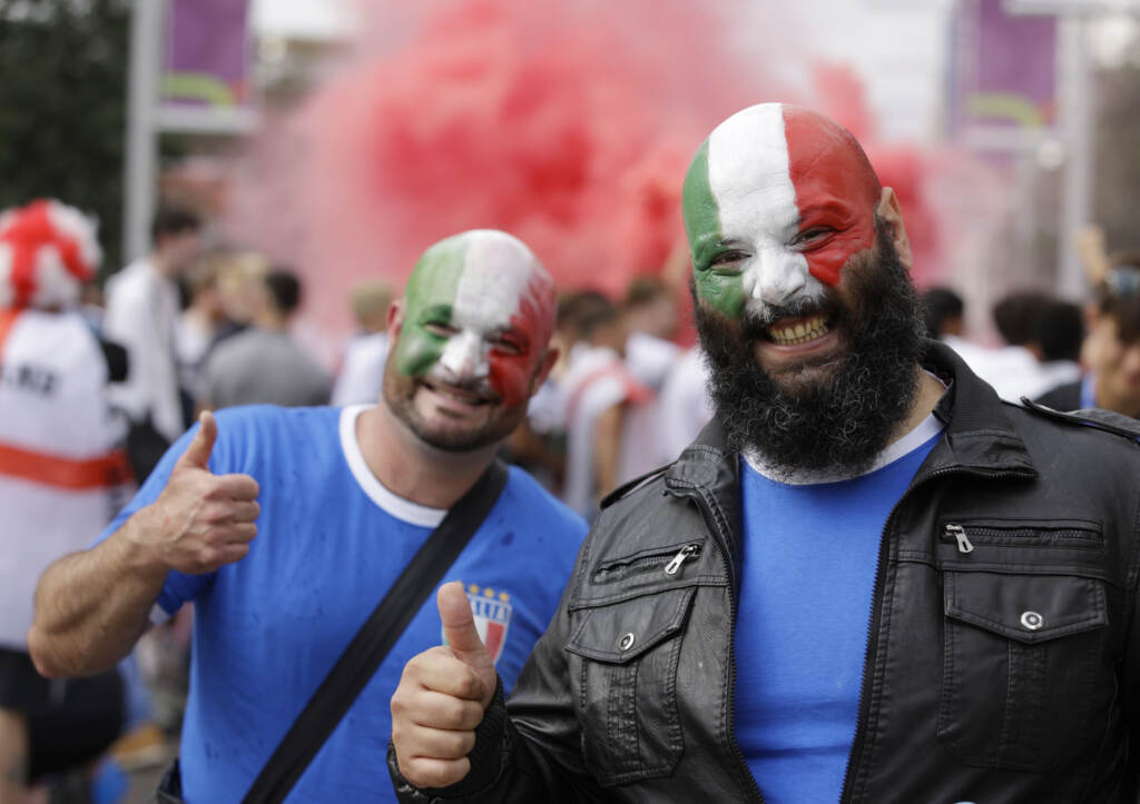 Galleria foto 'Euro 2020, Inghilterra-Italia: tifosi pronti per finalissima' - foto 12