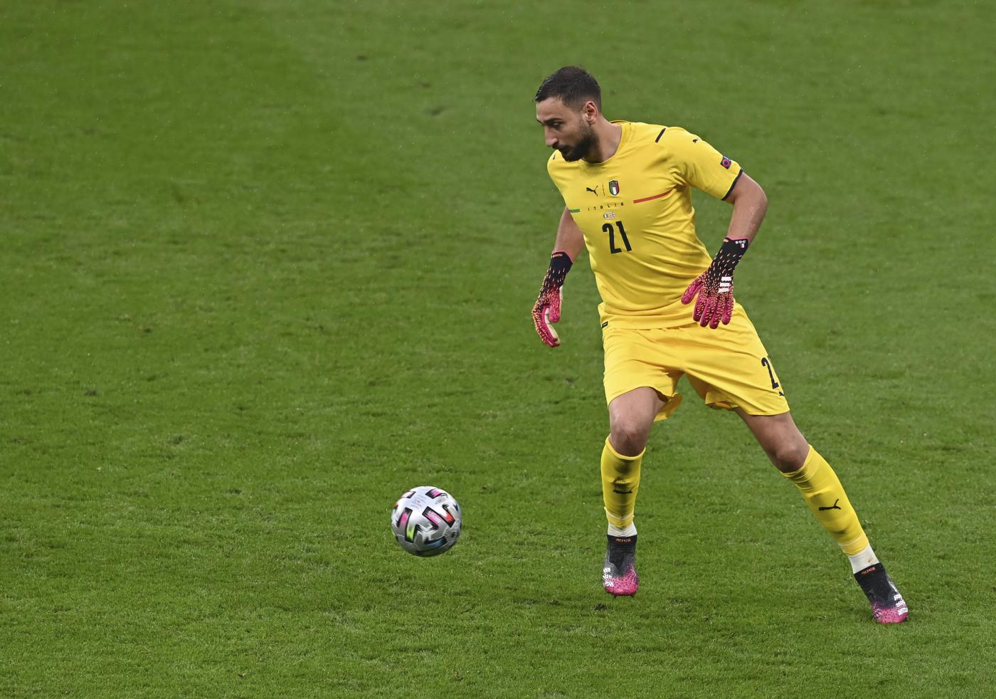 Calciomercato, Donnarumma atteso a Parigi. Juve pressing su Locatelli