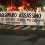 Brasile, migliaia manifestano chiedendo dimissioni di Bolsonaro: scontri con la polizia