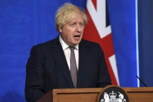 Le PM britannique envisage une interdiction de stade pour les racistes