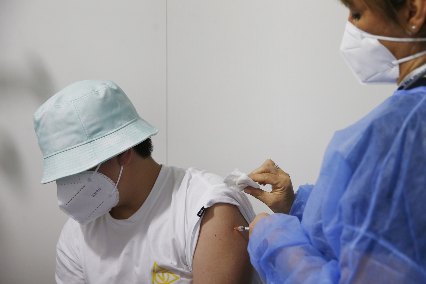 Vaccini, costituzionalista: “Per l’obbligo serve una legge basata sui dati scientifici”