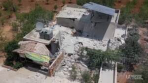 Siria, l’esercito colpisce roccaforte dei ribelli: uccisi 9 civili