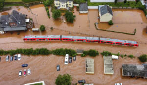 Alluvioni in Germania e Belgio, si aggrava il bilancio: almeno 100 le vittime