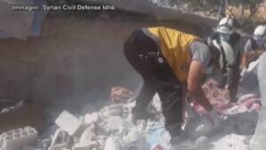 Siria, bombardamento su Idlib: almeno 6 morti
