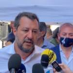 Vaccini, Salvini: “Mettere in sicurezza Over 60 scoperti, non minacciare 15enni”