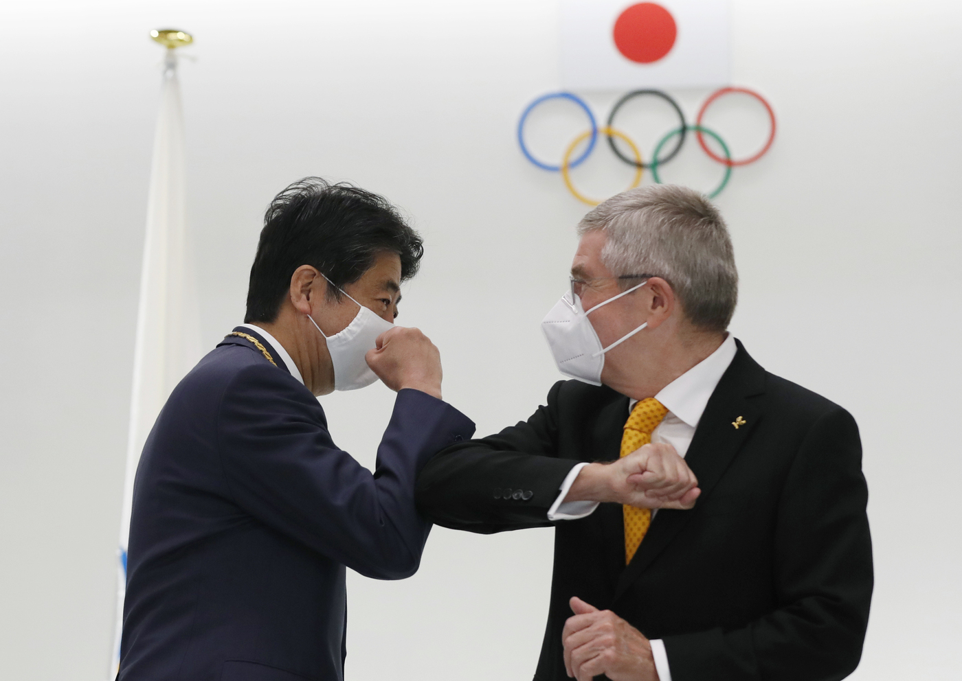 Tokyo 2020, Comitato organizzatore non esclude stop ma Bach e Suga rassicurano Tokyo 2020, Comitato organizzatore non esclude stop ma Bach e Suga rassicurano