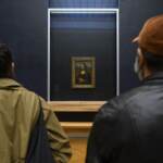 In Francia nuovo boom contagi, al via pass per musei