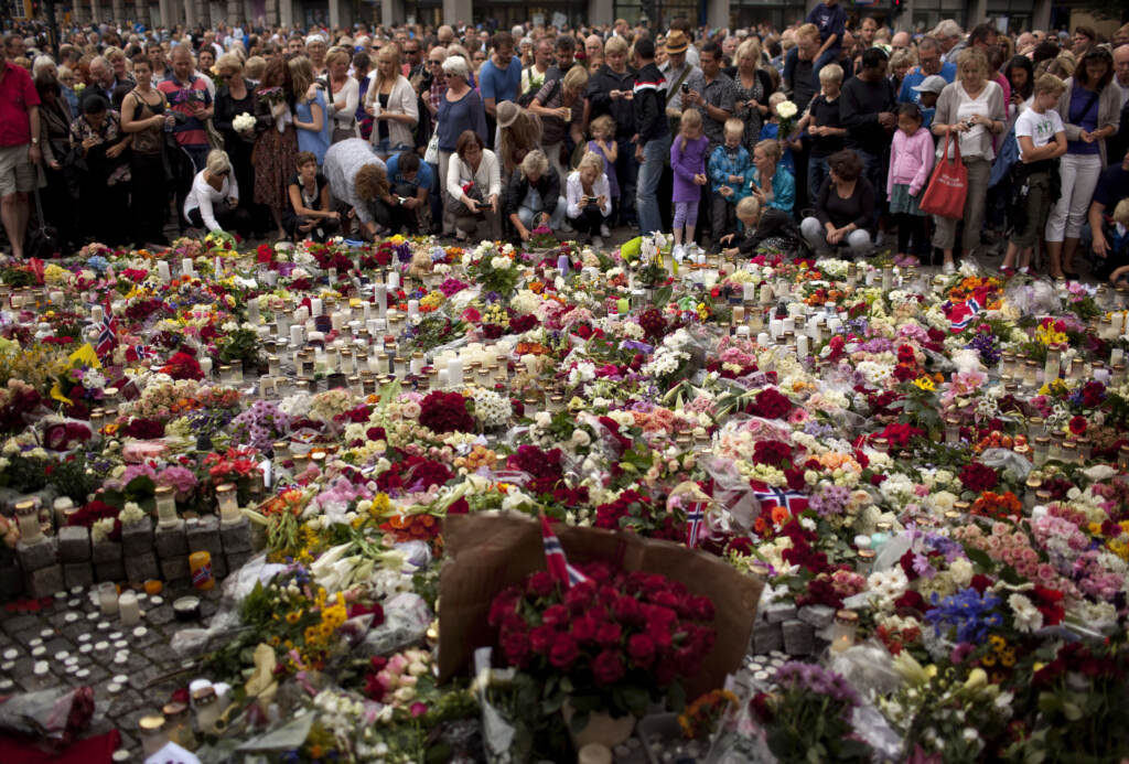Galleria foto 'Dieci anni dagli attentati di Oslo e Utoya – FOTOGALLERY' - foto 10