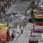 I soccorsi sul luogo della strage nel 2011