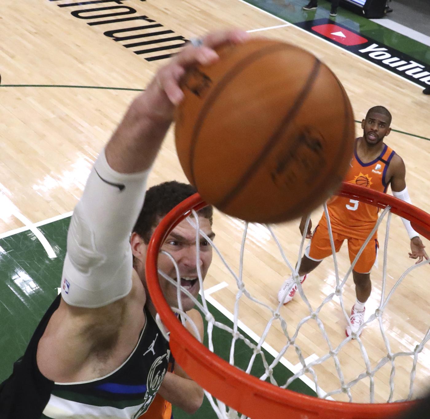 Nba, i Milwaukee Bucks si laureano campioni dopo 50 anni