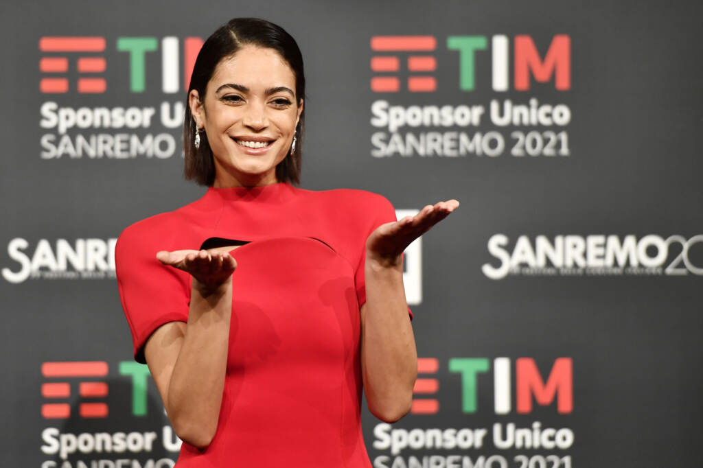 Galleria foto 'Elodie, la nuova signora della musica italiana – GALLERY' - foto 2