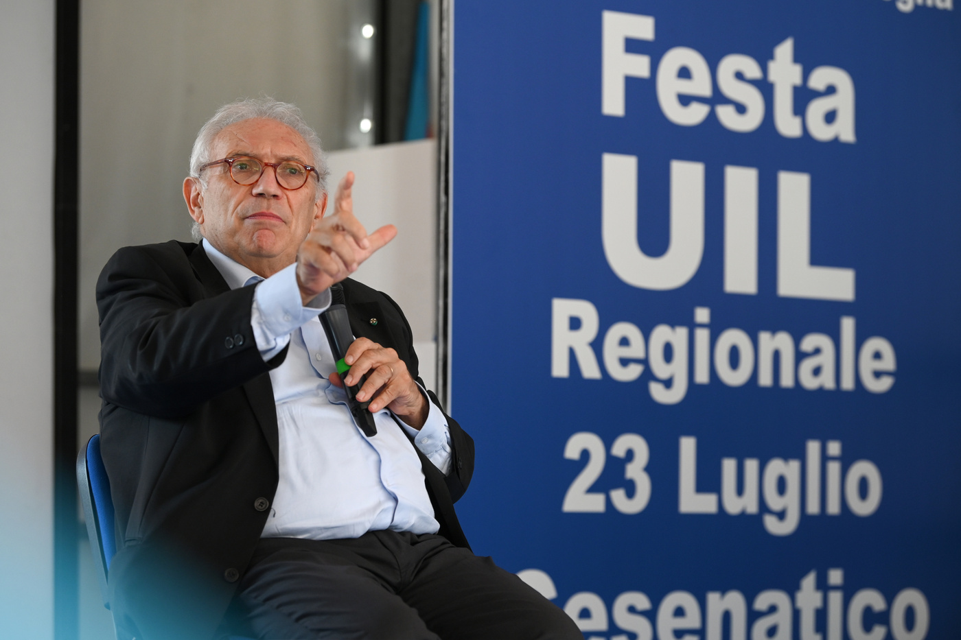 Scuola, Bianchi: Governo sta lavorando per inizio in presenza