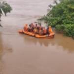 India, migliaia di persone isolate e almeno 100 morti per le alluvioni