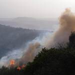 Incendi nell’Oristanese, aperta indagine: ripresi i roghi, operativi 22 aerei