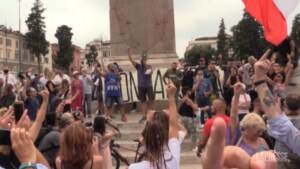 Manifestazione No pass a Roma, tensioni in centro ma senza incidenti
