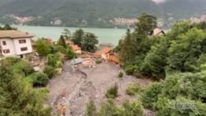 Maltempo nel comasco, il comune di Laglio travolto da una frana